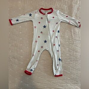 Kyte Baby Stars zip romper size 6-12 months